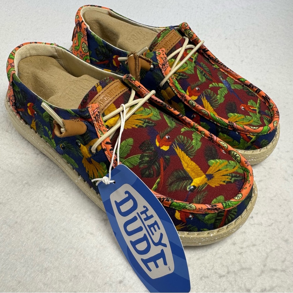 HEYDUDE Women’s 6 Wally Margaritaville Parrot Tropical Shoes NWT